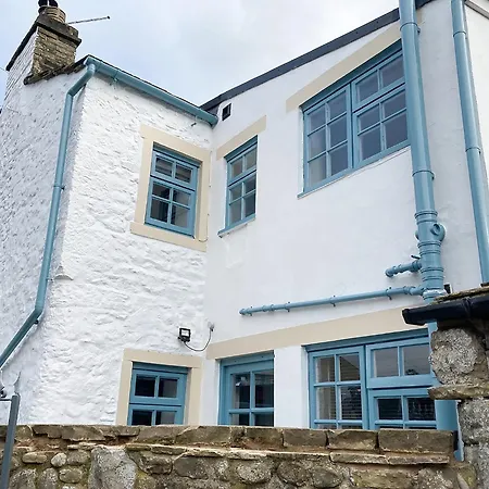 The White Holiday home