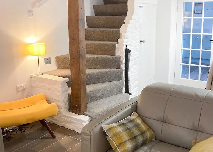 The White Holiday home