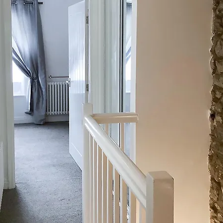 The White 度假居 加格雷夫